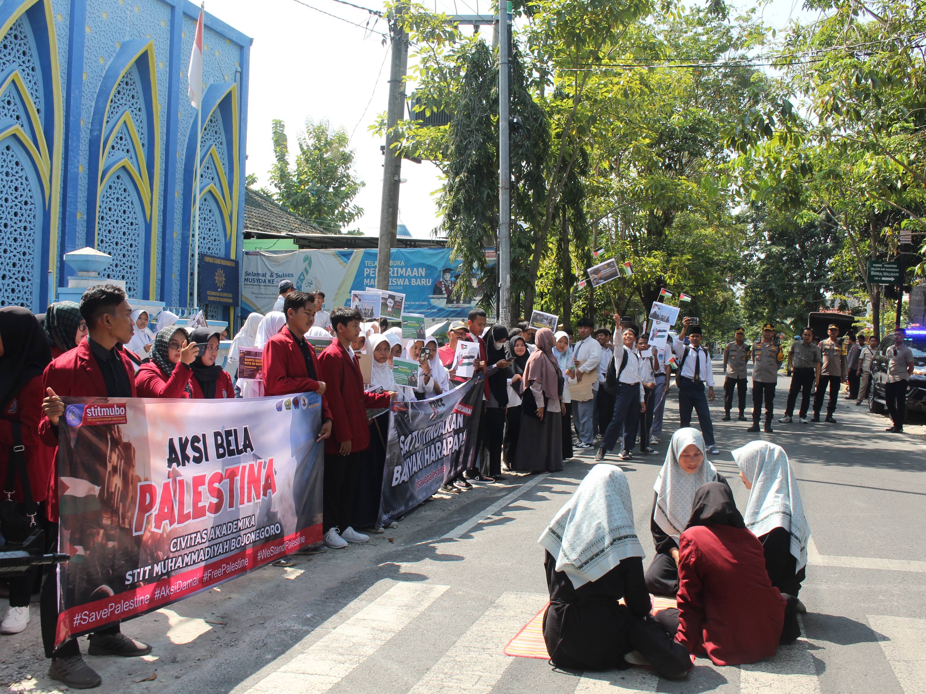 STIT Muhammadiyah Bojonegoro lakukan aksi Solidaritas: Bela Palestina Kutuk Israel